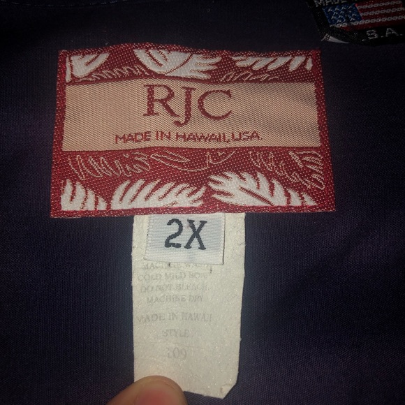 Vintage Hawaiian Shirt - Picture 2 of 4